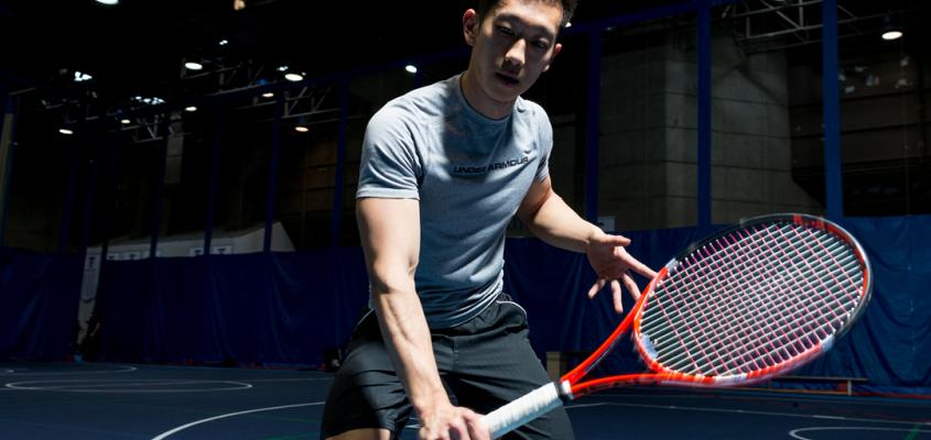 Man playing tennis